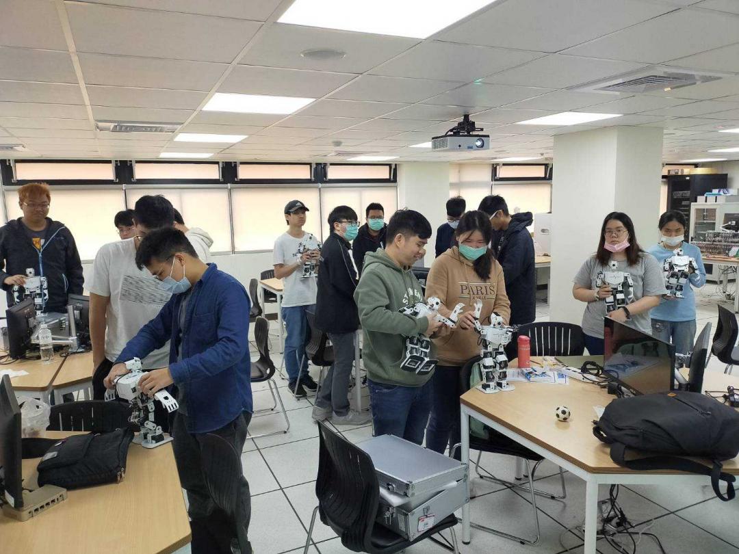 教學設備解說圖片2；來源：中國科技大學(台北校區)